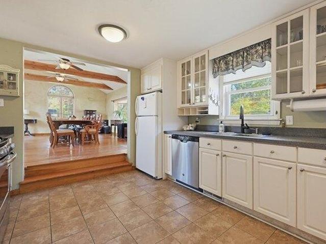 house with 3 bedroom, Holbrook MA ES106189113