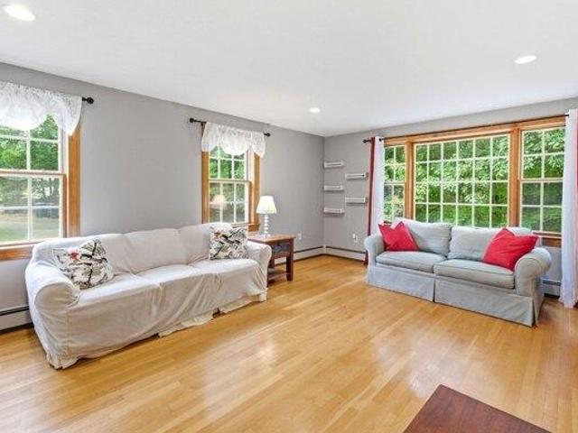 house with 3 bedroom, Holden MA ES105512663