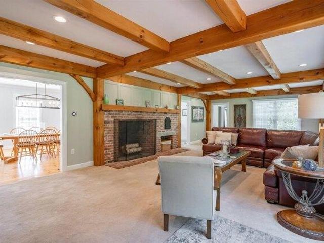 house with 3 bedroom, Hollis NH ES105558419