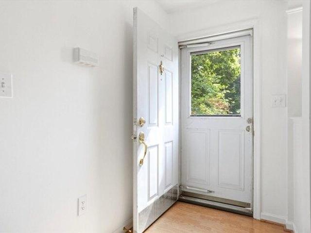 house with 3 bedroom, Hopkinton NH ES105497202
