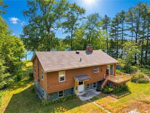 house with 3 bedroom, Hopkinton RI ES104905559