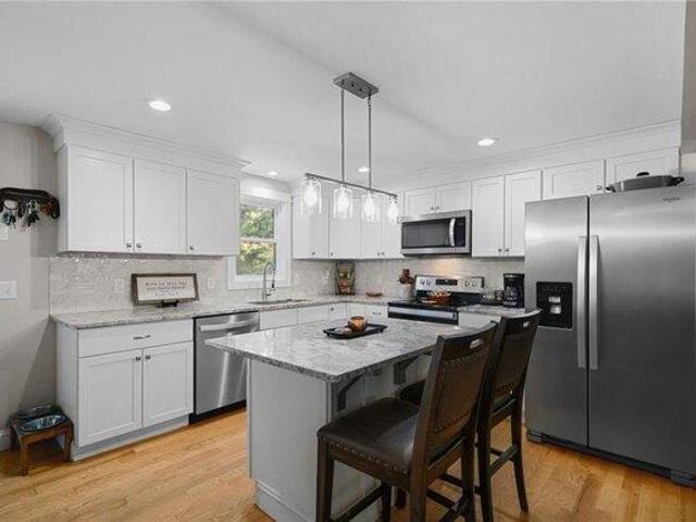 house with 3 bedroom, Hopkinton RI ES105679999
