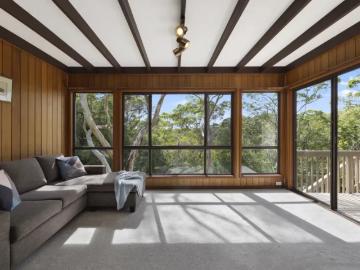 House for sale in Hornsby Heights - Garden