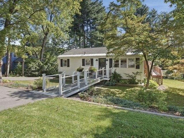 house with 3 bedroom, Hudson MA ES105549047