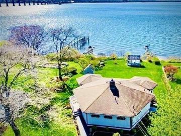 house with 3 bedroom, Jamestown RI DS103251082
