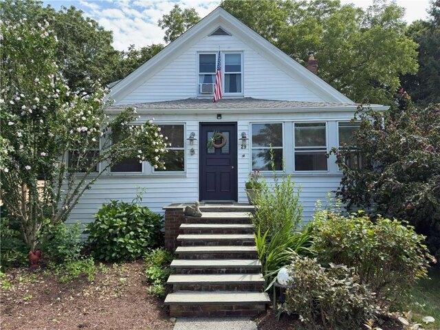 house with 3 bedroom, Jamestown RI ES105477251