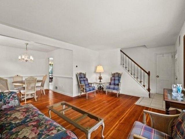 house with 3 bedroom, Kenilworth NJ ES105441516