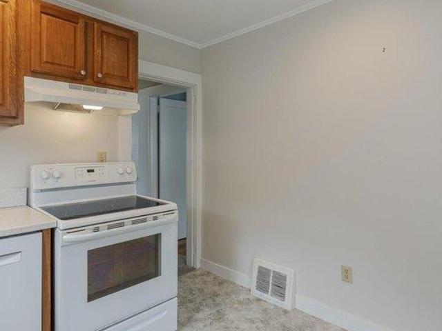 house with 3 bedroom, Keene NH ES105423949