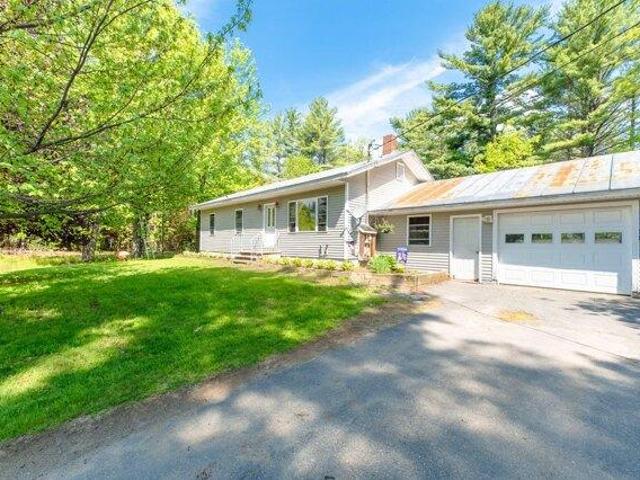 house with 3 bedroom, Kingfield ME ES105632984