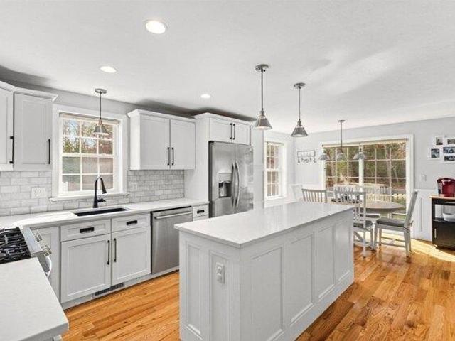 house with 3 bedroom, Kingston MA ES104811192