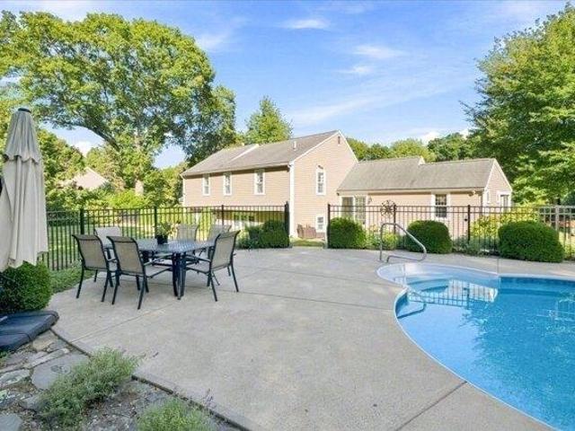 house with 3 bedroom, Kingston MA ES105558847