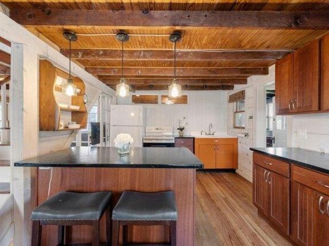 house with 3 bedroom, Kingston MA ES105577197