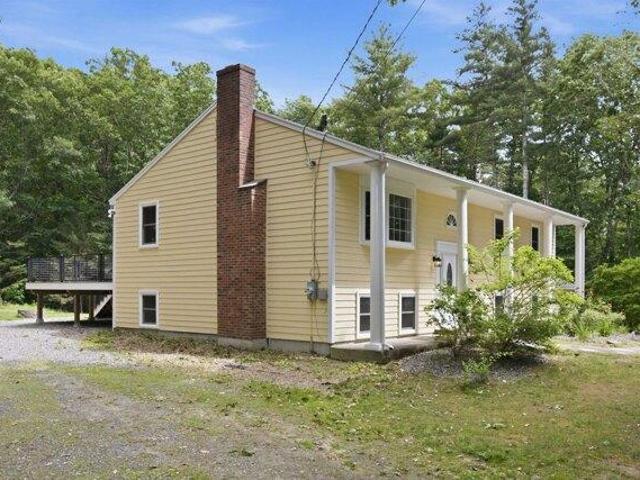 house with 3 bedroom, Kingston NH ES104375143