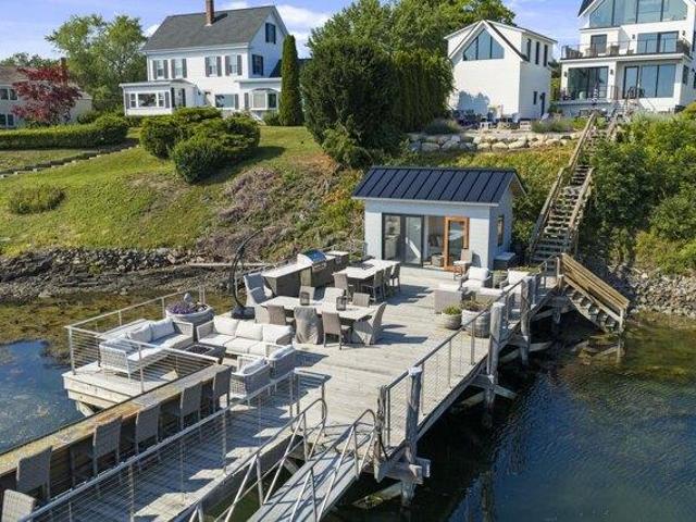 house with 3 bedroom, Kittery ME ES104834443
