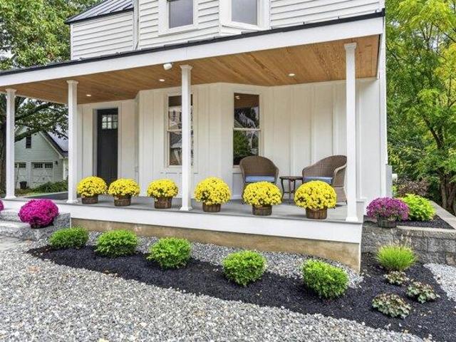 house with 3 bedroom, Kittery ME ES105535518