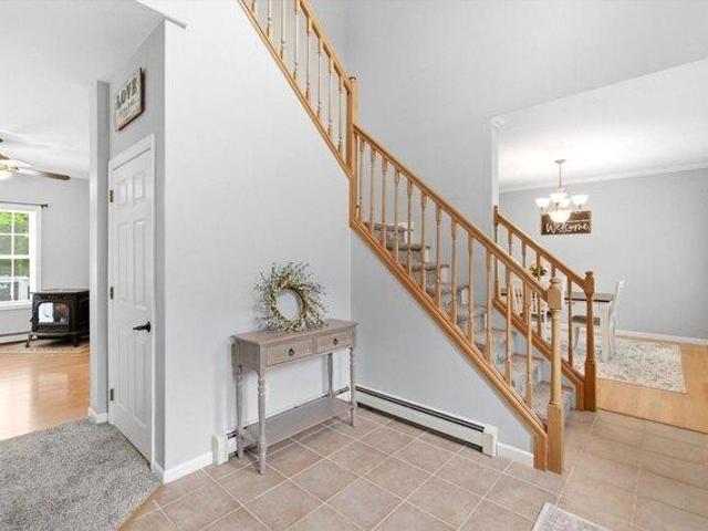 house with 3 bedroom, Laconia NH ES104851455