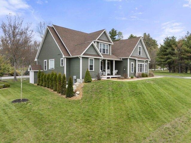 house with 3 bedroom, Laconia NH ES105442243