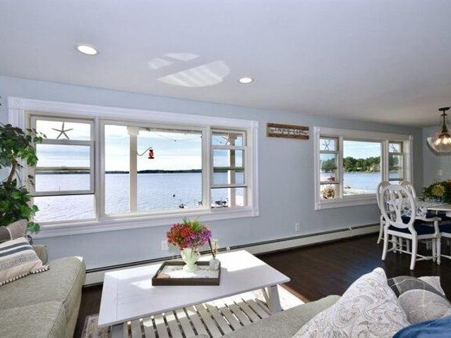 house with 3 bedroom, Lakeville MA ES105697045