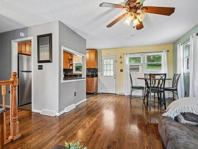 house with 3 bedroom, Lawrence MA ES105576949