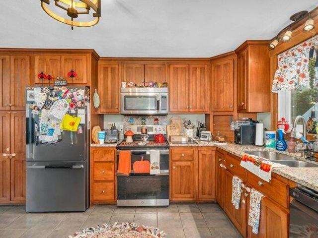 house with 3 bedroom, Lawrence MA ES105613589