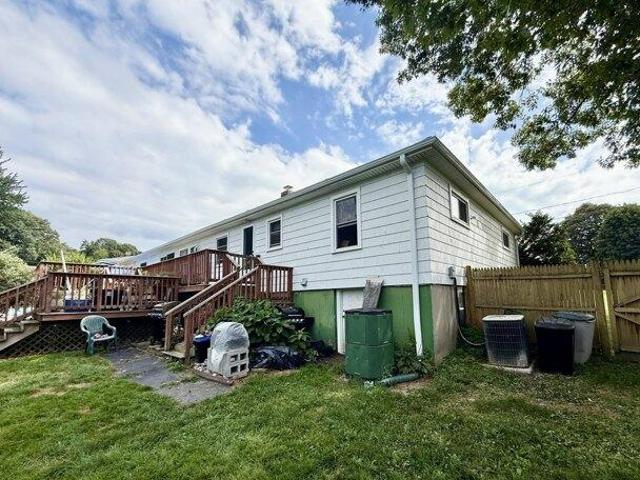 house with 3 bedroom, Leominster MA ES105427044