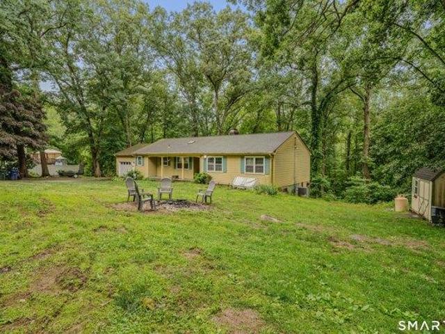 house with 3 bedroom, Ledyard CT ES104852650