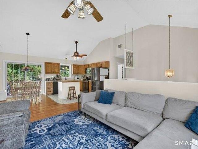 house with 3 bedroom, Ledyard CT ES105277111