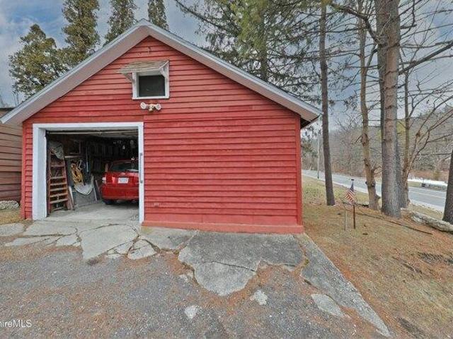 house with 3 bedroom, Lee MA ES104411135