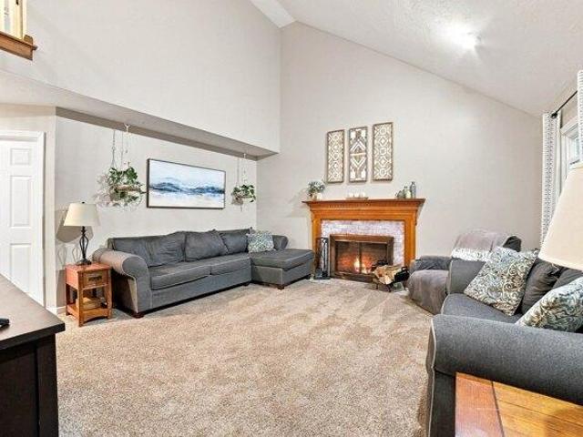 house with 3 bedroom, Leicester MA ES105425916