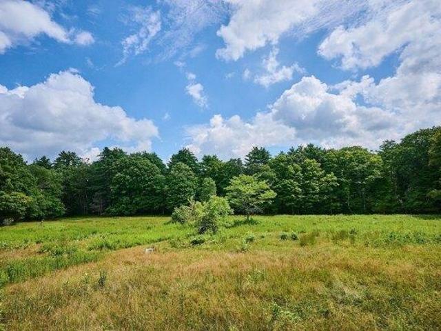 house with 3 bedroom, Leverett MA ES105536125