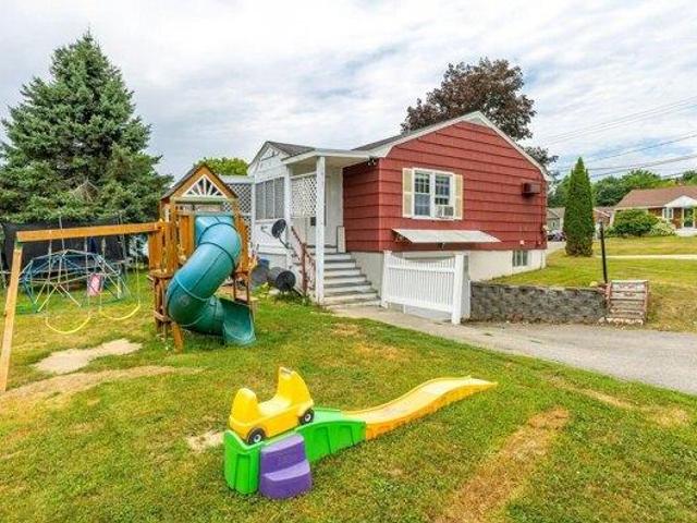 house with 3 bedroom, Lewiston ME ES105750439