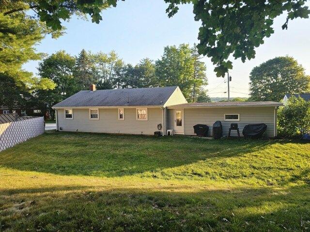 house with 3 bedroom, Lewiston ME ES105790137
