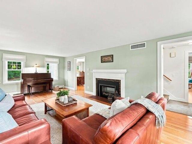 house with 3 bedroom, Lexington MA ES105441347