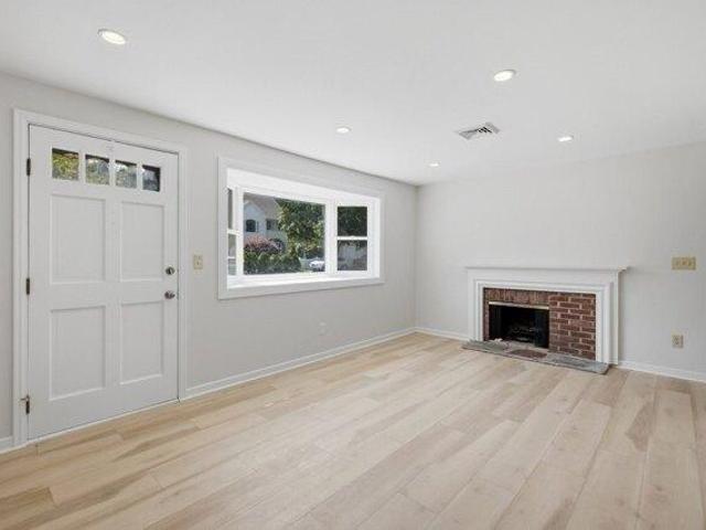 house with 3 bedroom, Lexington MA ES105559320