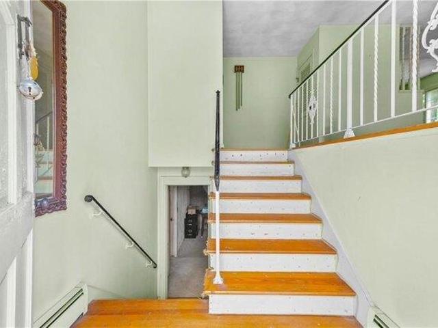 house with 3 bedroom, Lincoln RI ES105417336