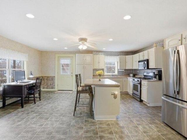 house with 3 bedroom, Littleton MA ES104567028