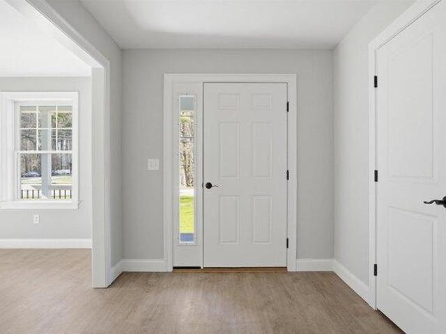house with 3 bedroom, Litchfield NH ES104333020