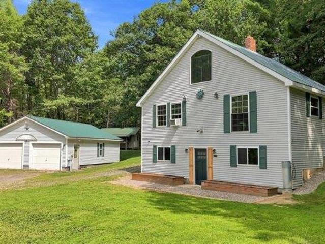 house with 3 bedroom, Livermore Falls ME ES105797135