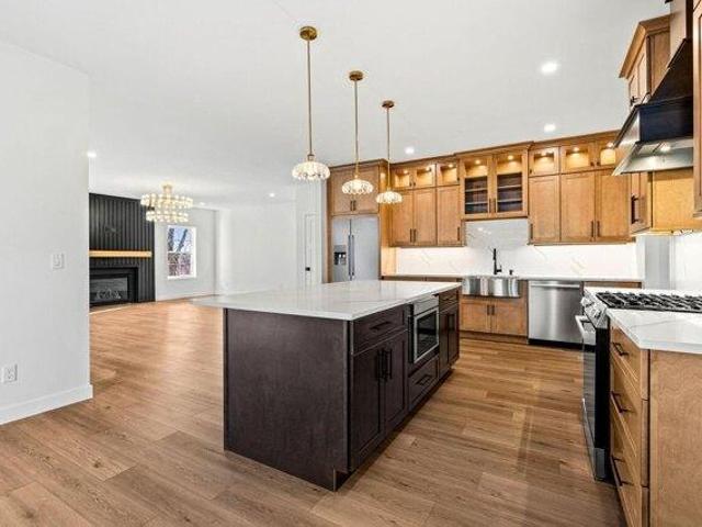 house with 3 bedroom, Londonderry NH ES104477660