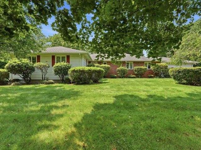 house with 3 bedroom, Longmeadow MA ES105474626