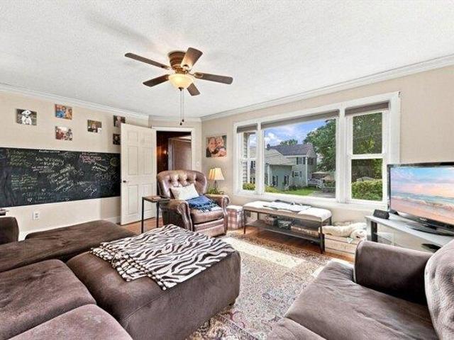 house with 3 bedroom, Lowell MA ES105418034