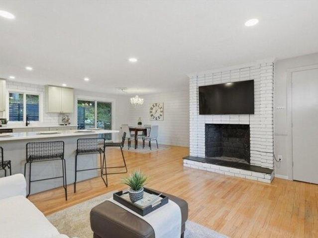 house with 3 bedroom, Lowell MA ES105319296