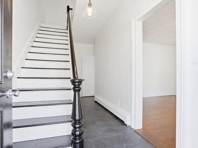house with 3 bedroom, Lowell MA ES105368343