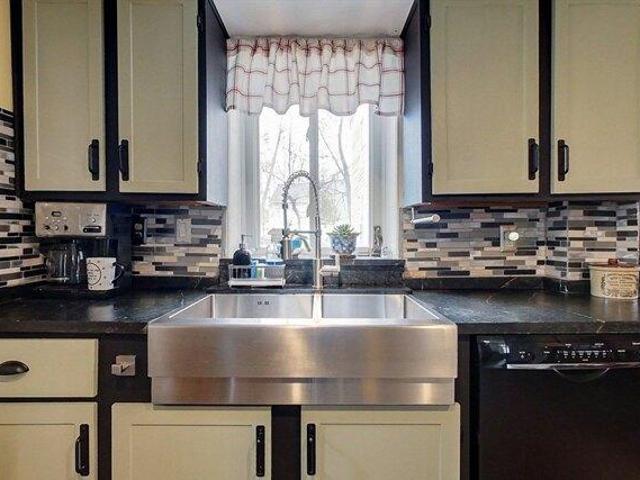 house with 3 bedroom, Lunenburg MA ES104539569