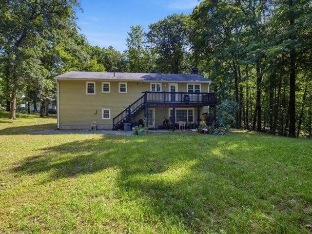 house with 3 bedroom, Lunenburg MA ES105365885