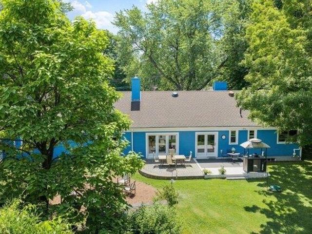house with 3 bedroom, Lunenburg MA ES105385716