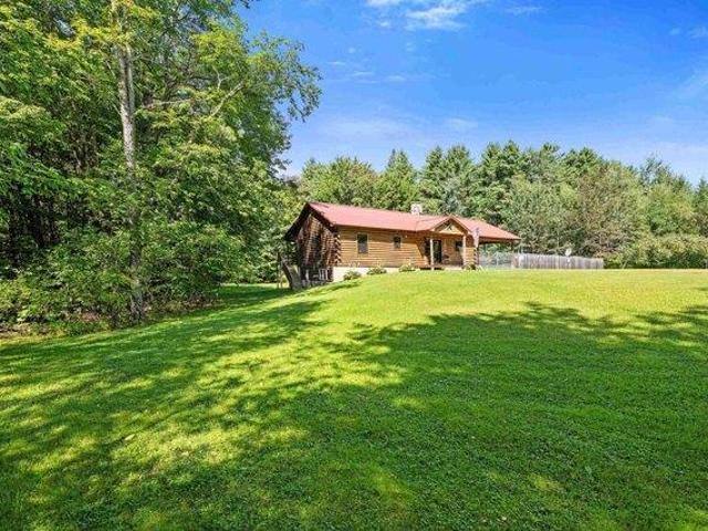 house with 3 bedroom, Lunenburg VT ES105515388