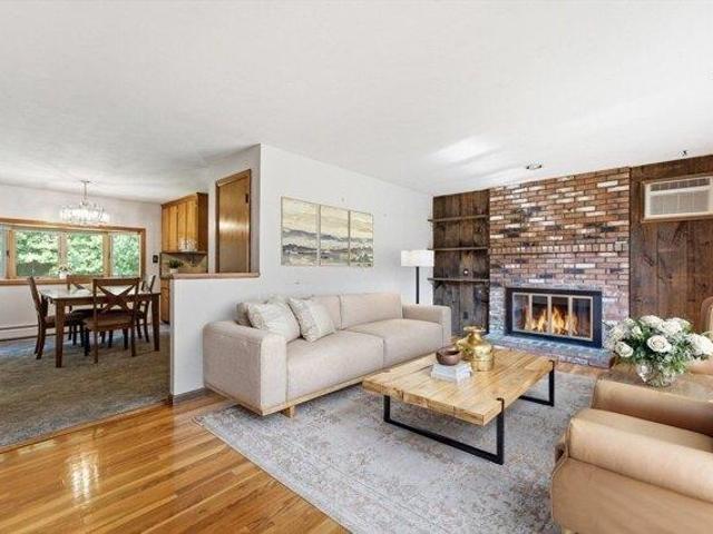 house with 3 bedroom, Ludlow MA ES104543697