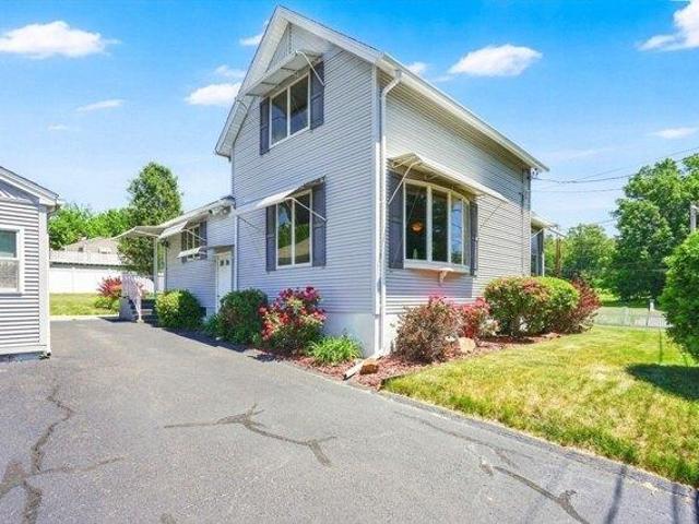 house with 3 bedroom, Ludlow MA ES105318418