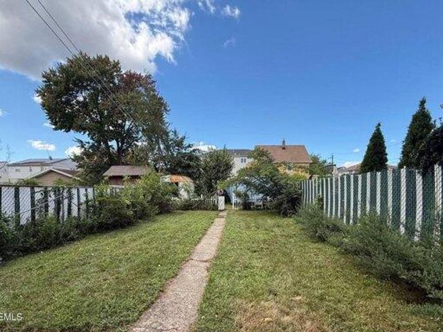 house with 3 bedroom, Lyndhurst NJ ES105652488